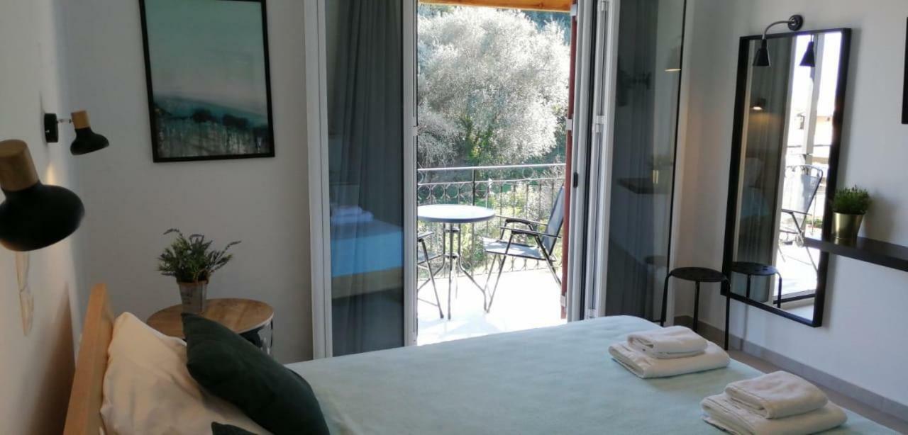 Iliana Hotel apartamentowy Benitses (Corfu)