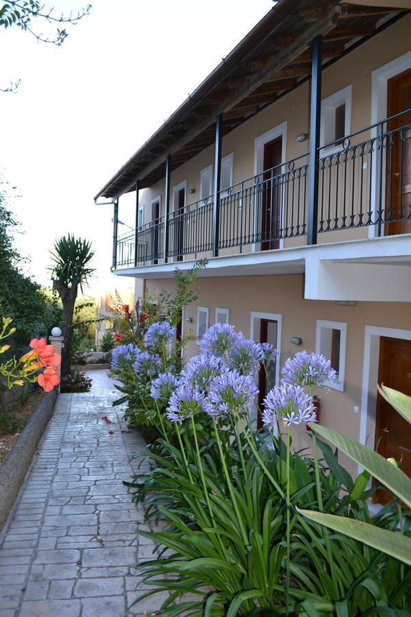 Iliana * Benitses (Corfu)