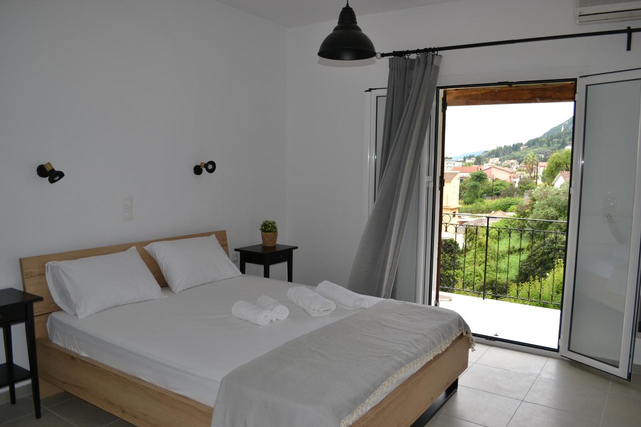 Hotel de apartamente Iliana Benitses (Corfu)