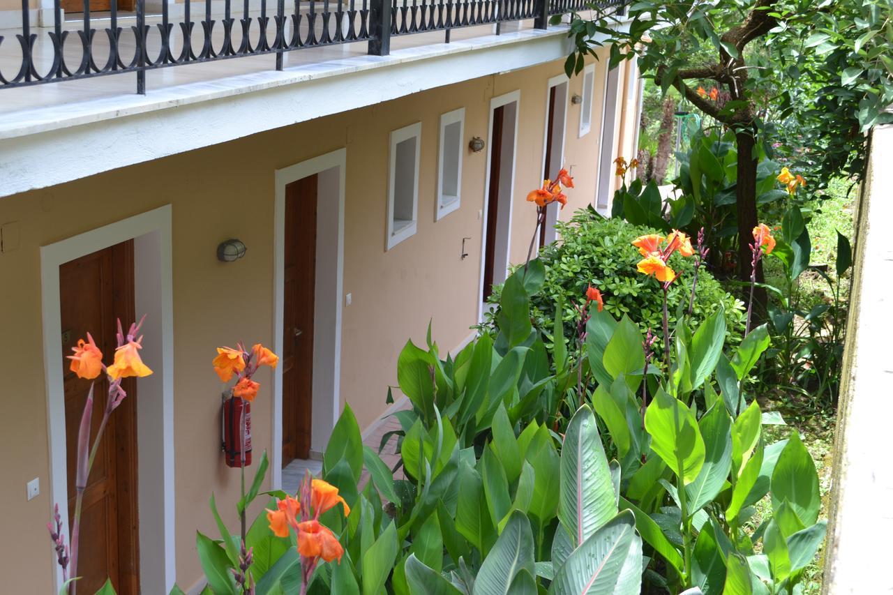 Hotel de apartamente Iliana Benitses (Corfu)